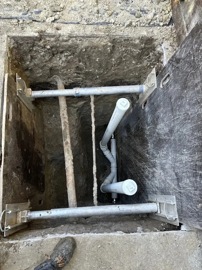 Experienced plumber completing Gas Line Repair work in West View